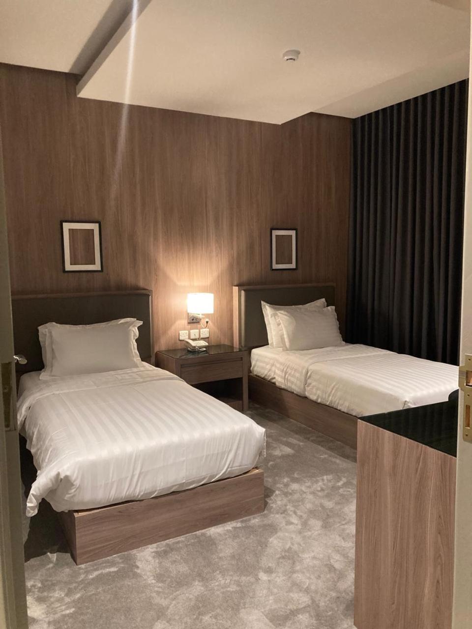 Land Walk Al Aqiq Aparthotel ริยาดห์ ภายนอก รูปภาพ